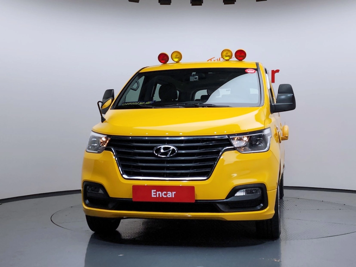 HYUNDAI STAREX GRAND