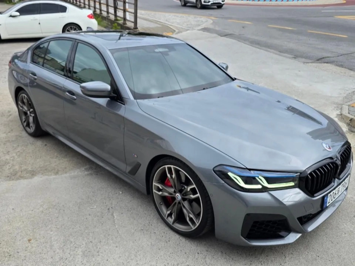 BMW 5-SERIES G30 2023