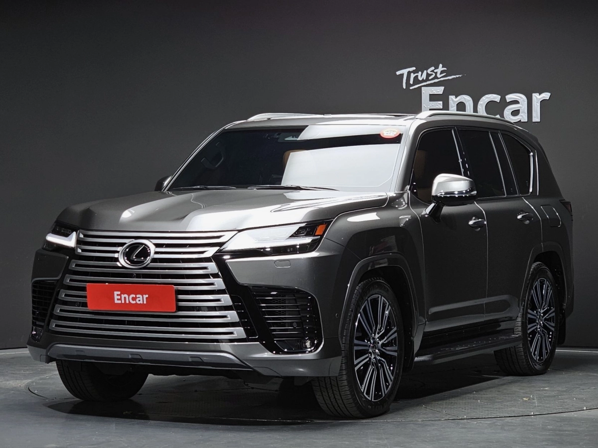 LEXUS LX  2025