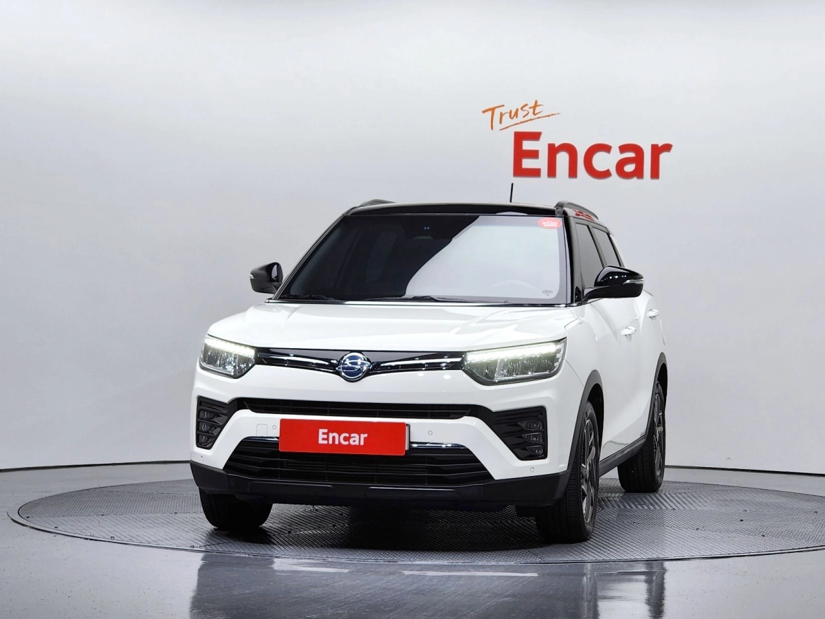 SSANGYONG TIVOLI VERY NEW