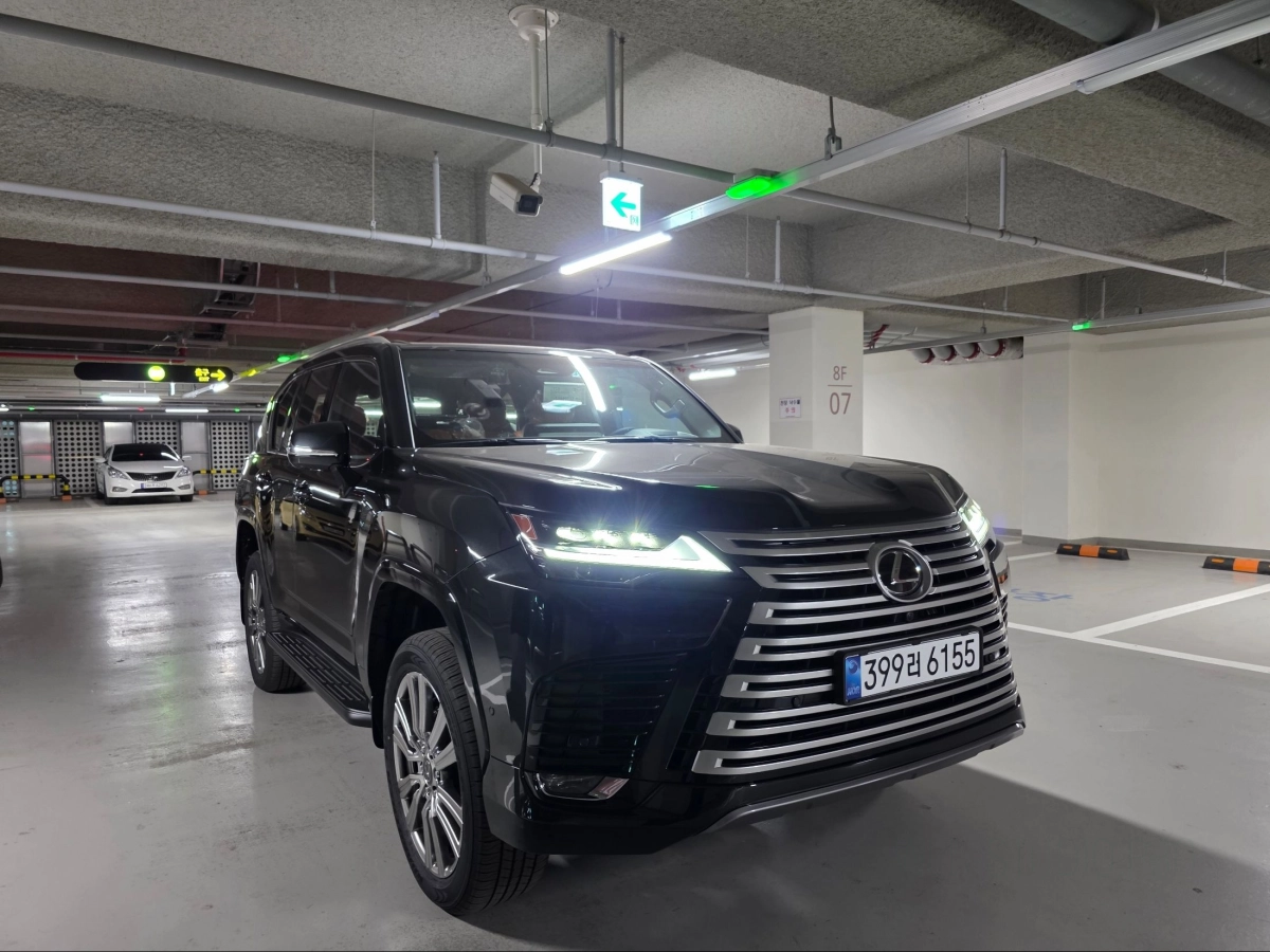 LEXUS LX  2025