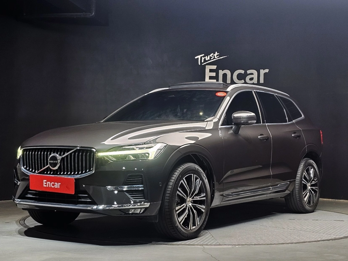 VOLVO XC60  2022