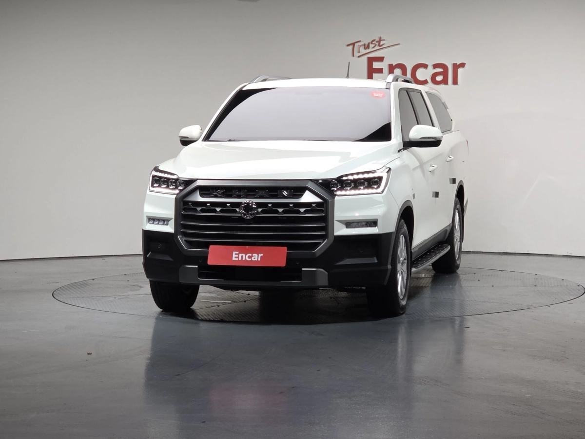 SSANGYONG REXTON SPORTS CAR