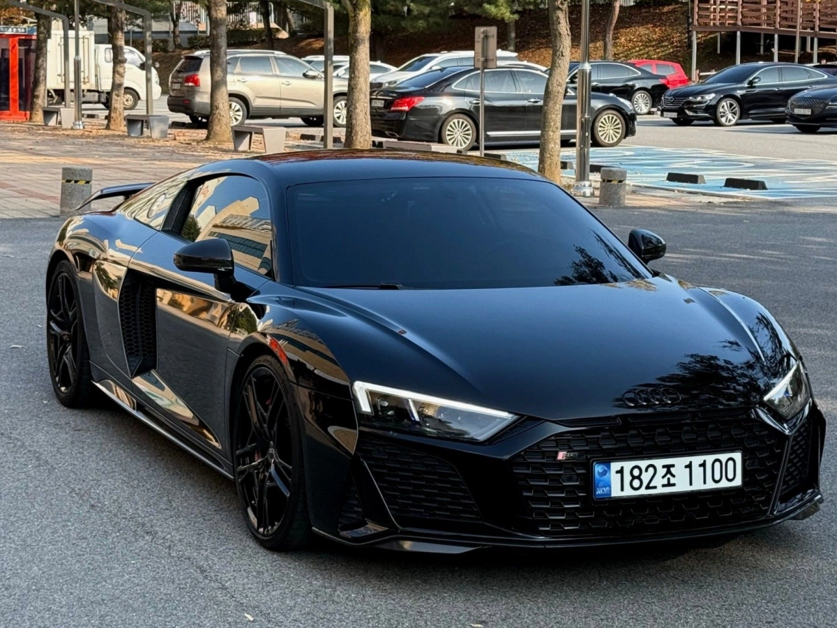 AUDI R8 4S  2021