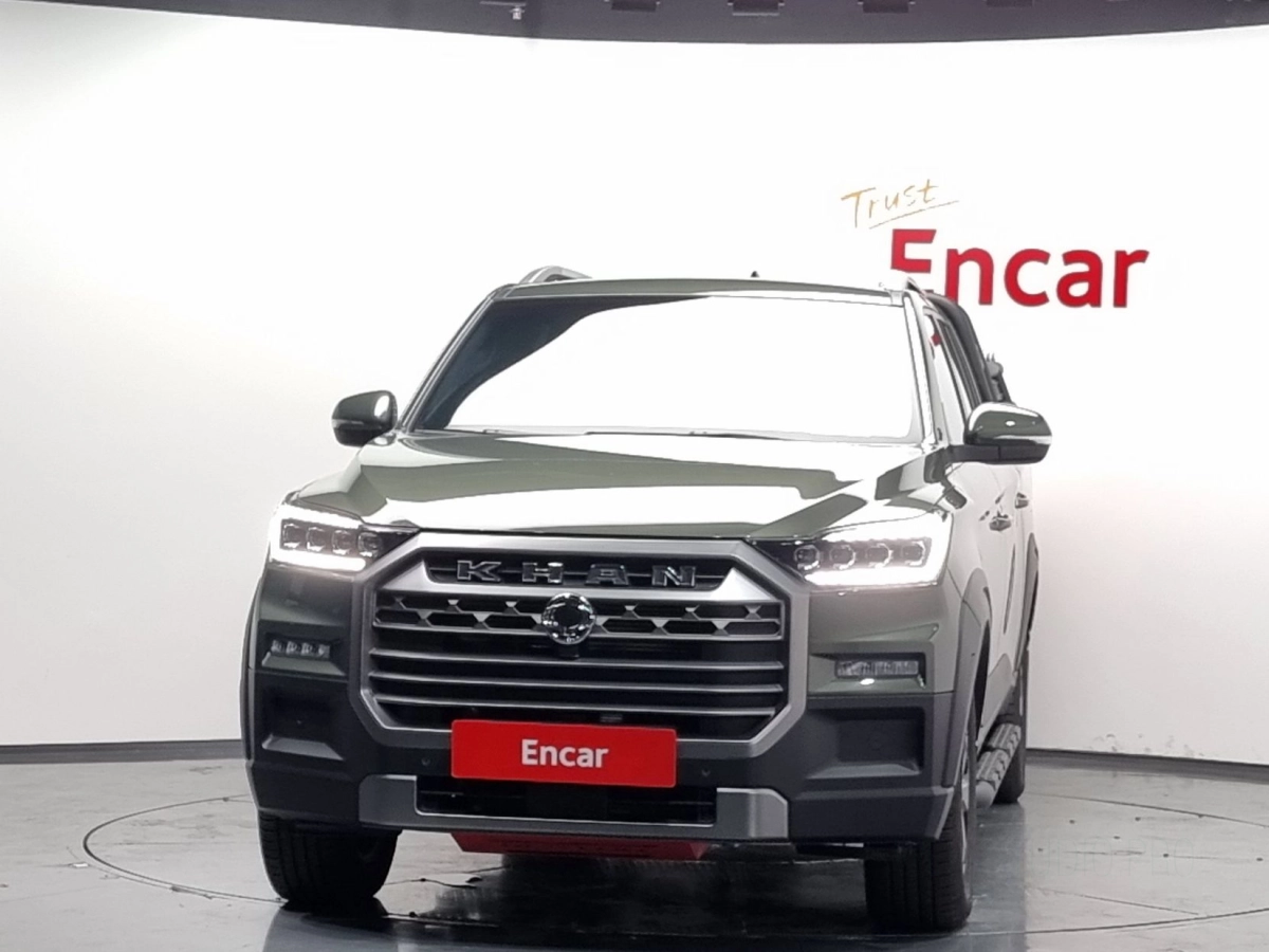 SSANGYONG REXTON SPORTS CAR