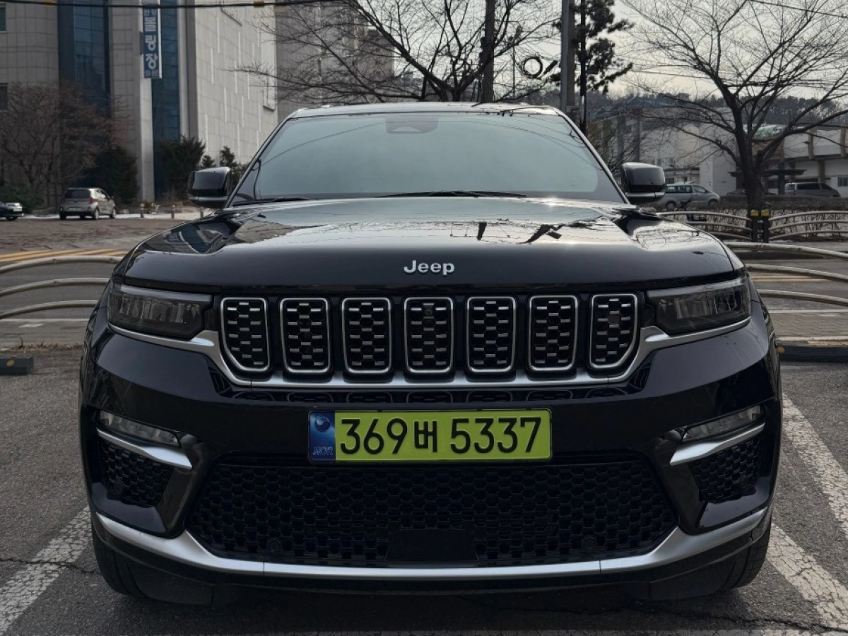 JEEP GRAND CHEROKEE WL 2023