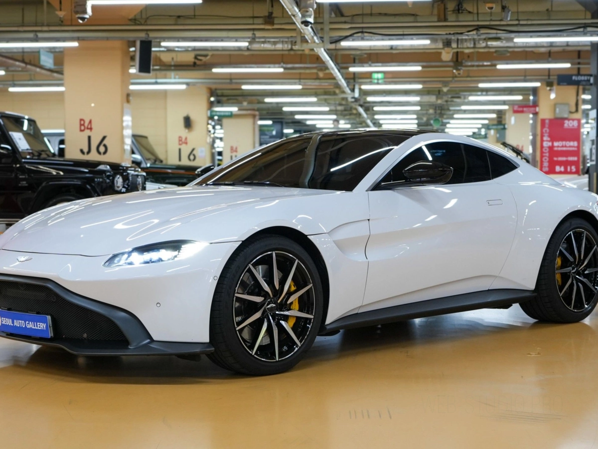 ASTON MARTIN VANTAGE  2019