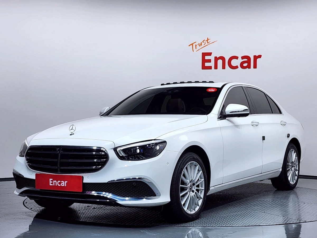 MERCEDES BENZ E-CLASS W213 2023