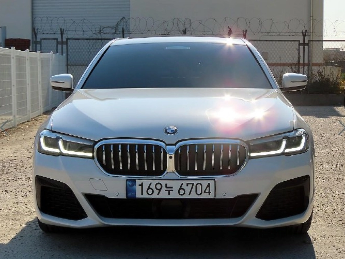 BMW 5-SERIES G30