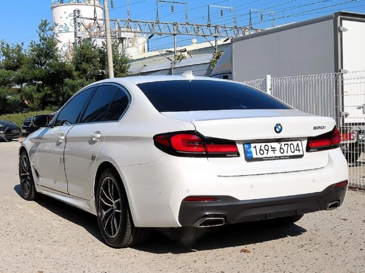 BMW 5-SERIES G30