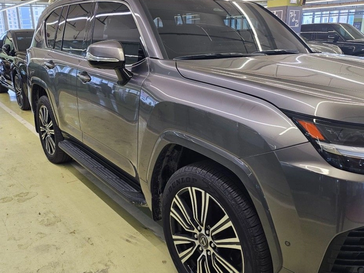 LEXUS LX