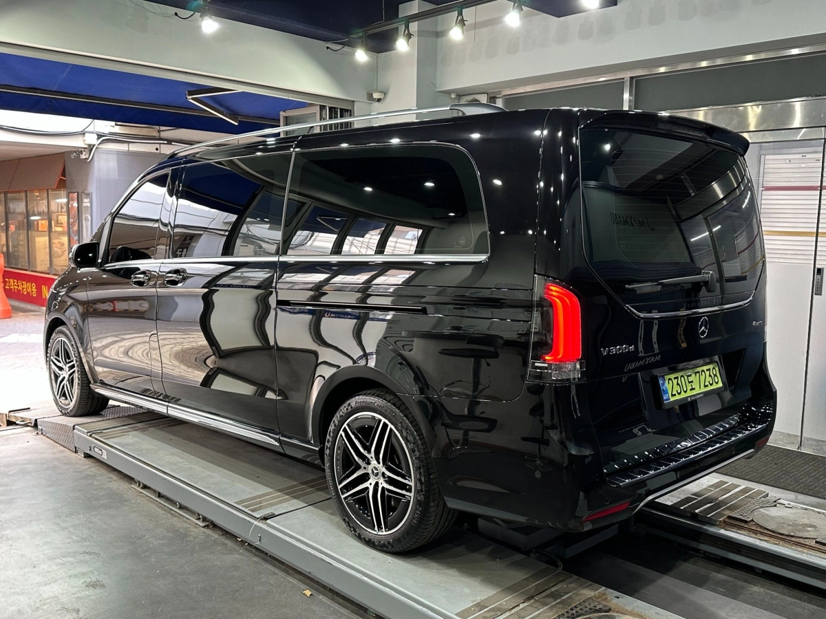 MERCEDES BENZ V-CLASS