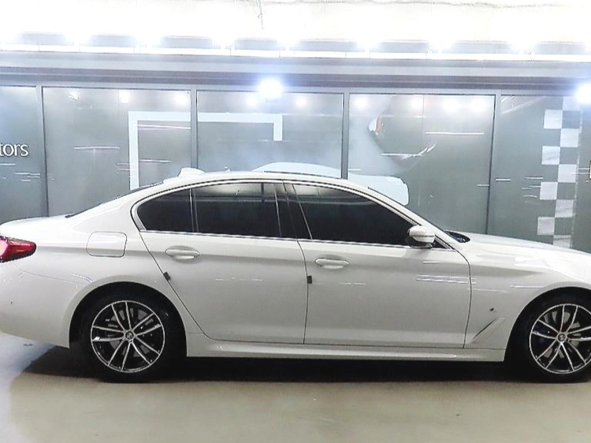 BMW 5-SERIES G30