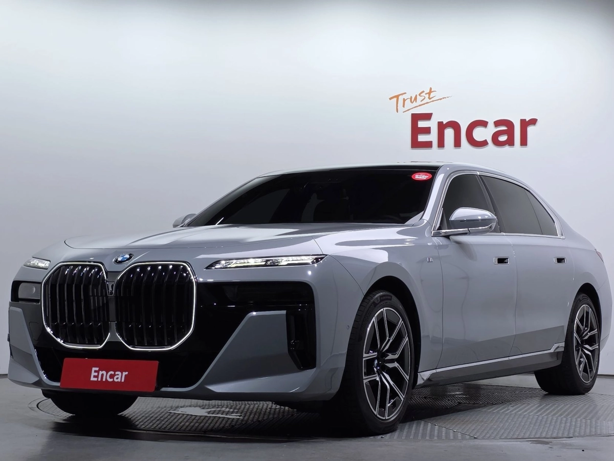 BMW 7-SERIES G70  2023