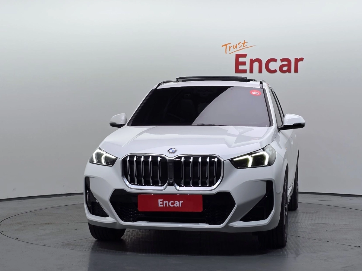 BMW X1 U11
