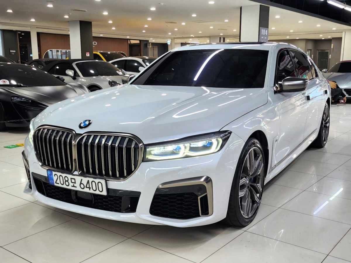 BMW 7-SERIES G11 2022