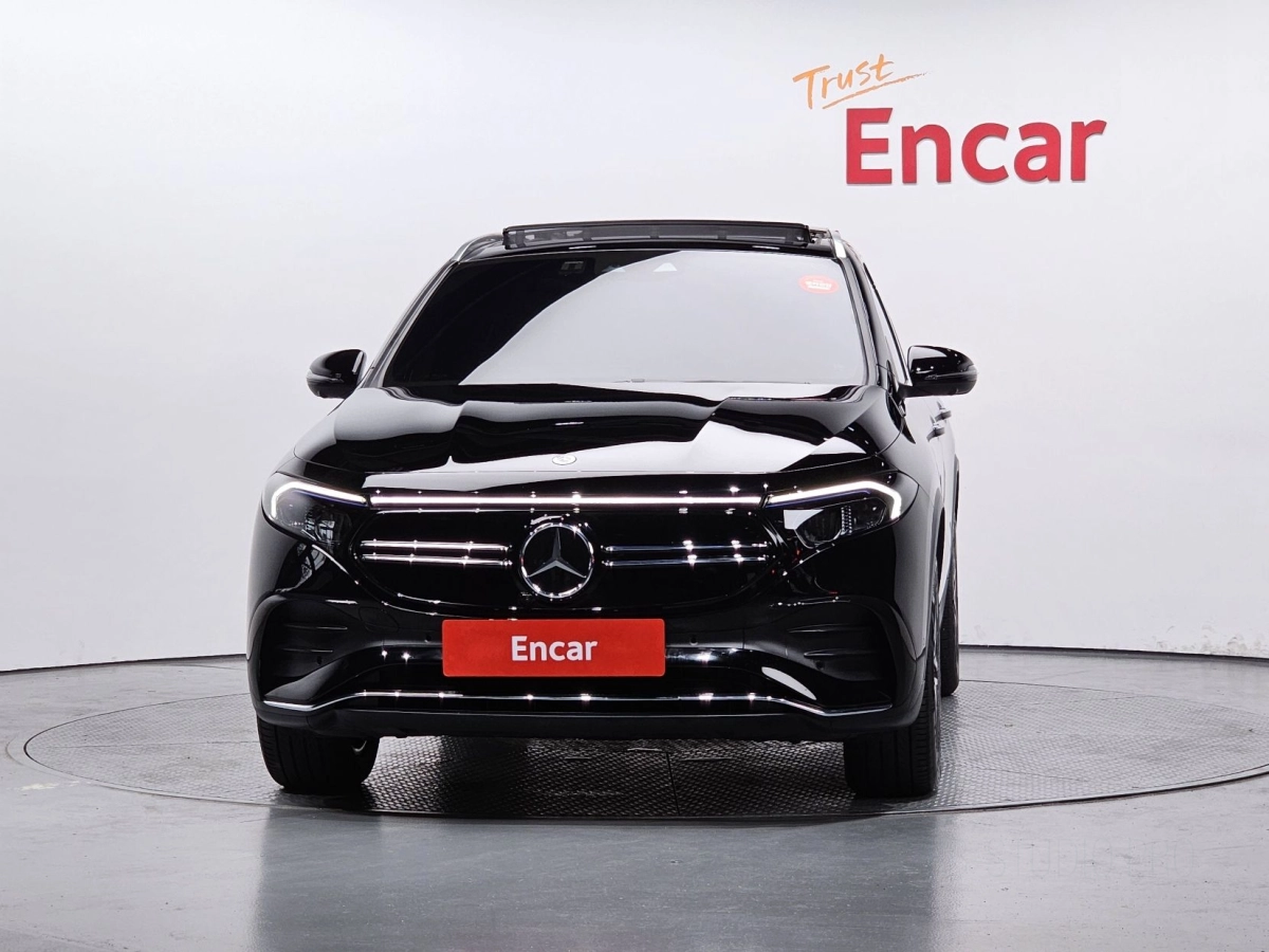 MERCEDES BENZ EQA H243