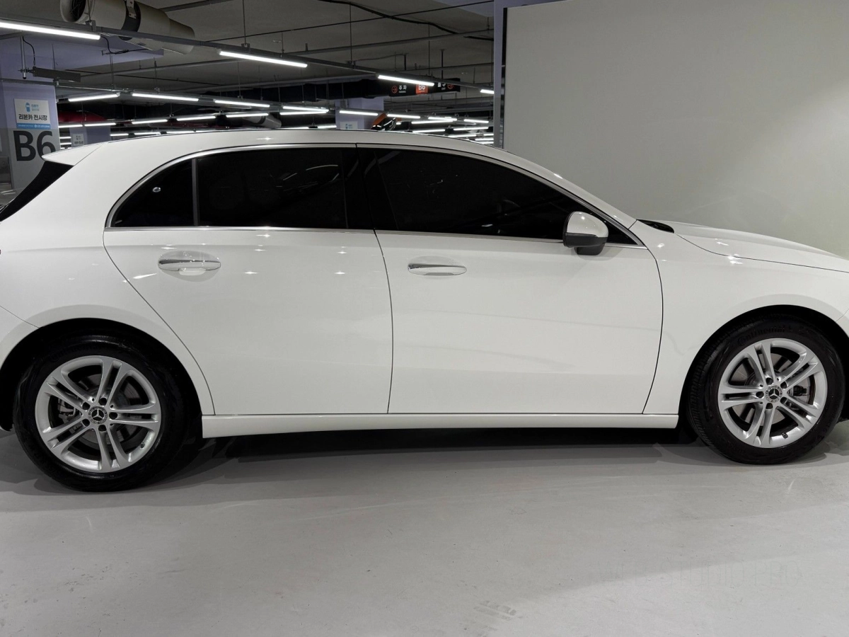 MERCEDES BENZ A-CLASS W177