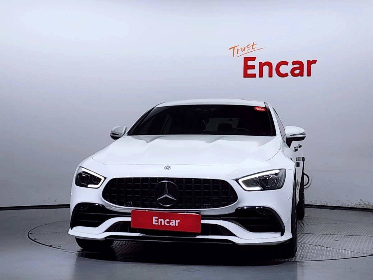 MERCEDES BENZ AMG GT