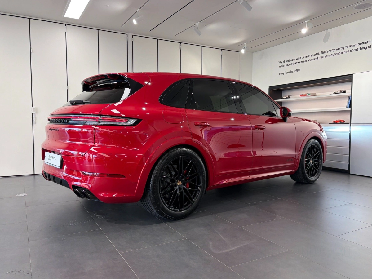 PORSCHE CAYENNE PO536