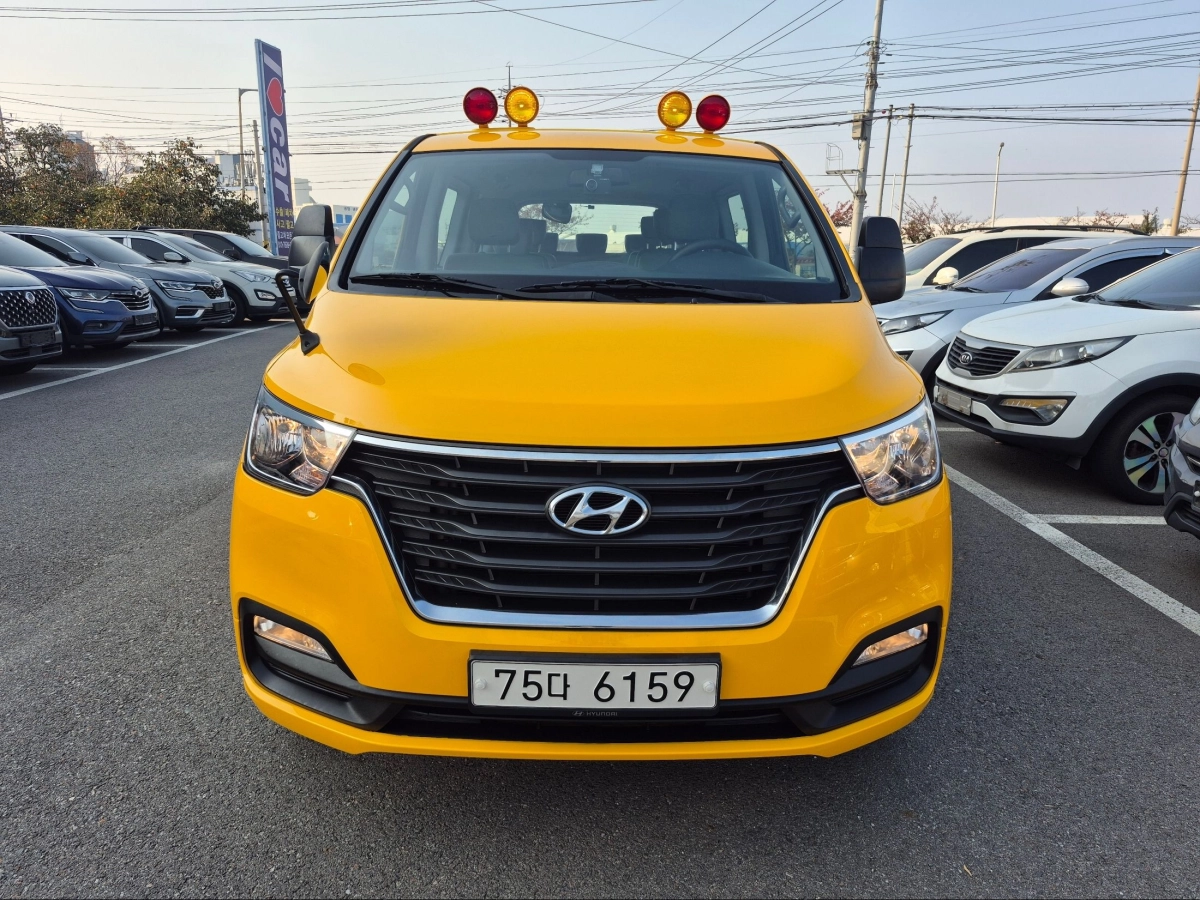 HYUNDAI STAREX GRAND
