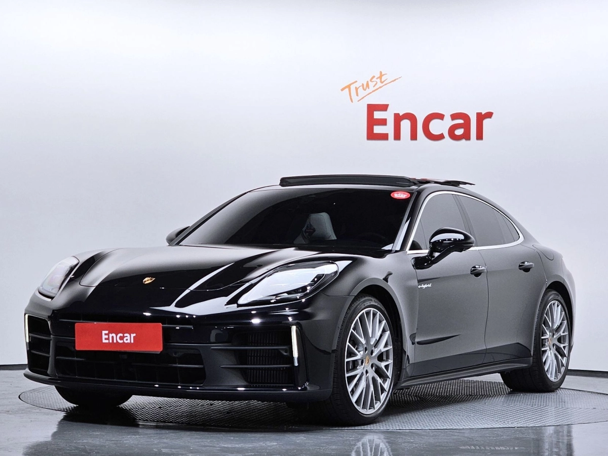 PORSCHE PANAMERA 972  2025