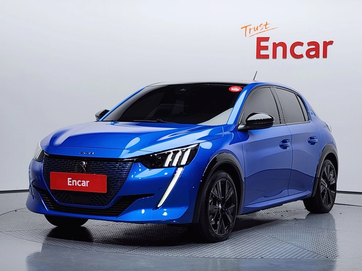 PEUGEOT E-208  2023