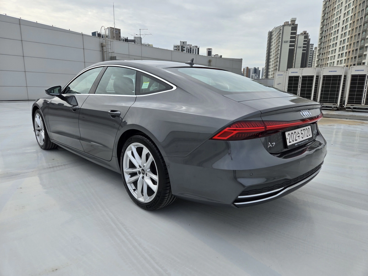 AUDI A7 4K