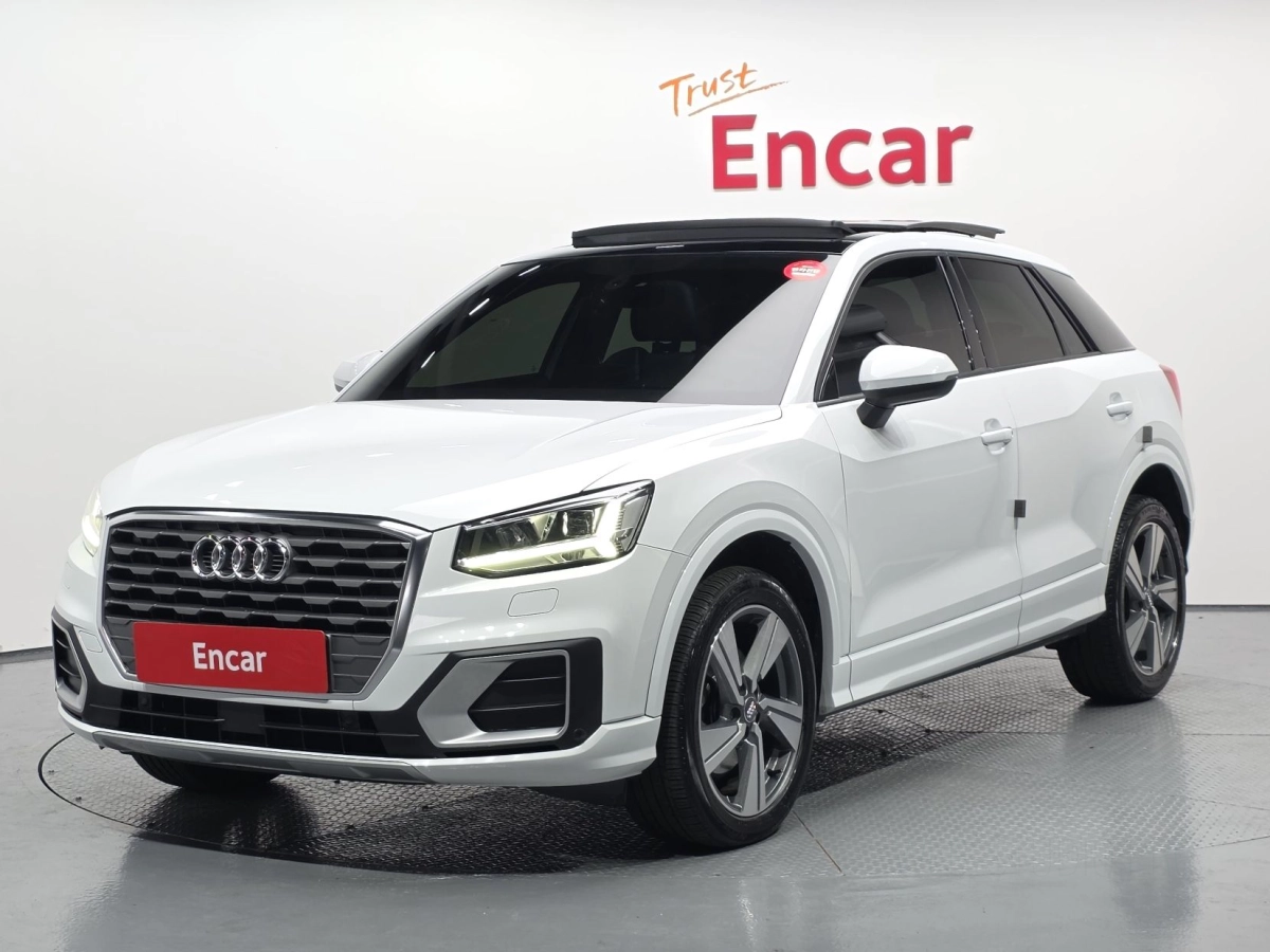 AUDI Q2