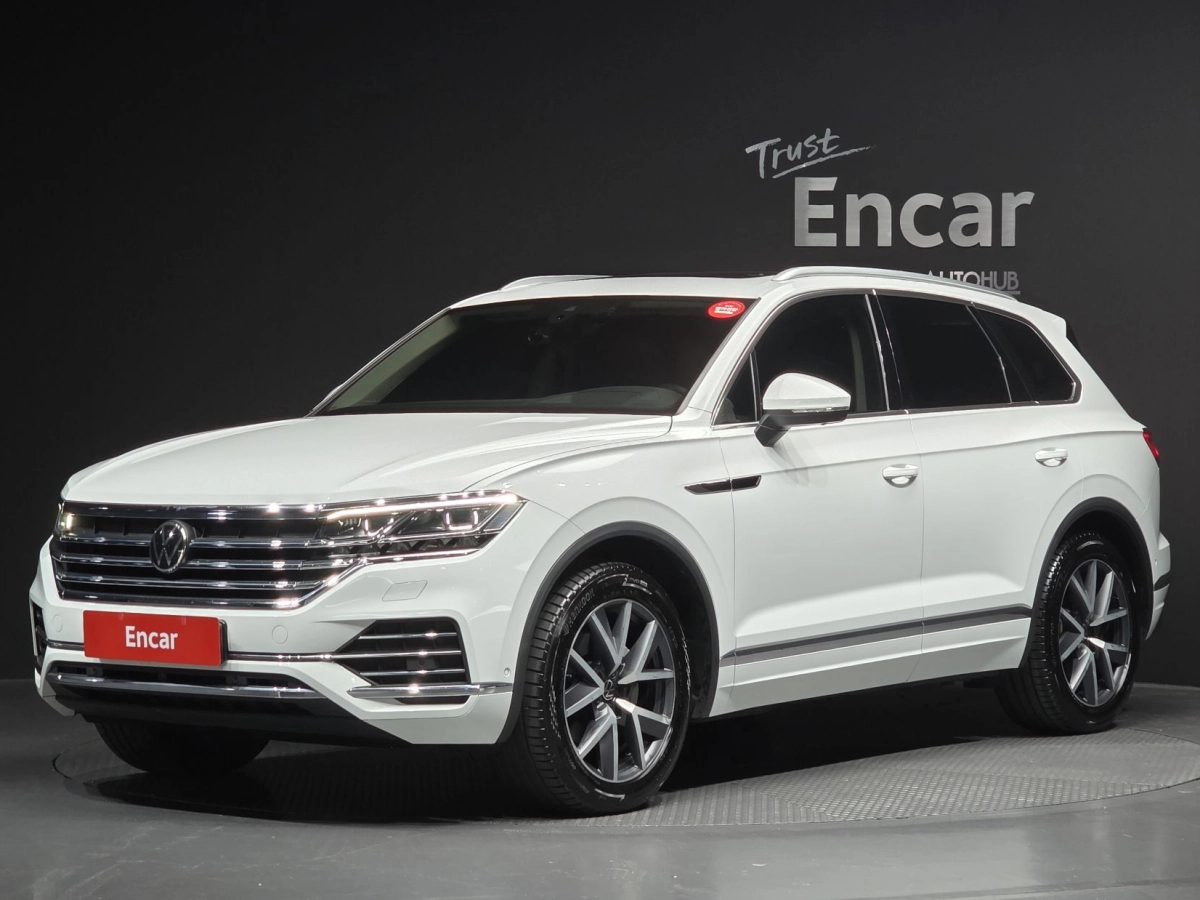 VOLKSWAGEN TOUAREG