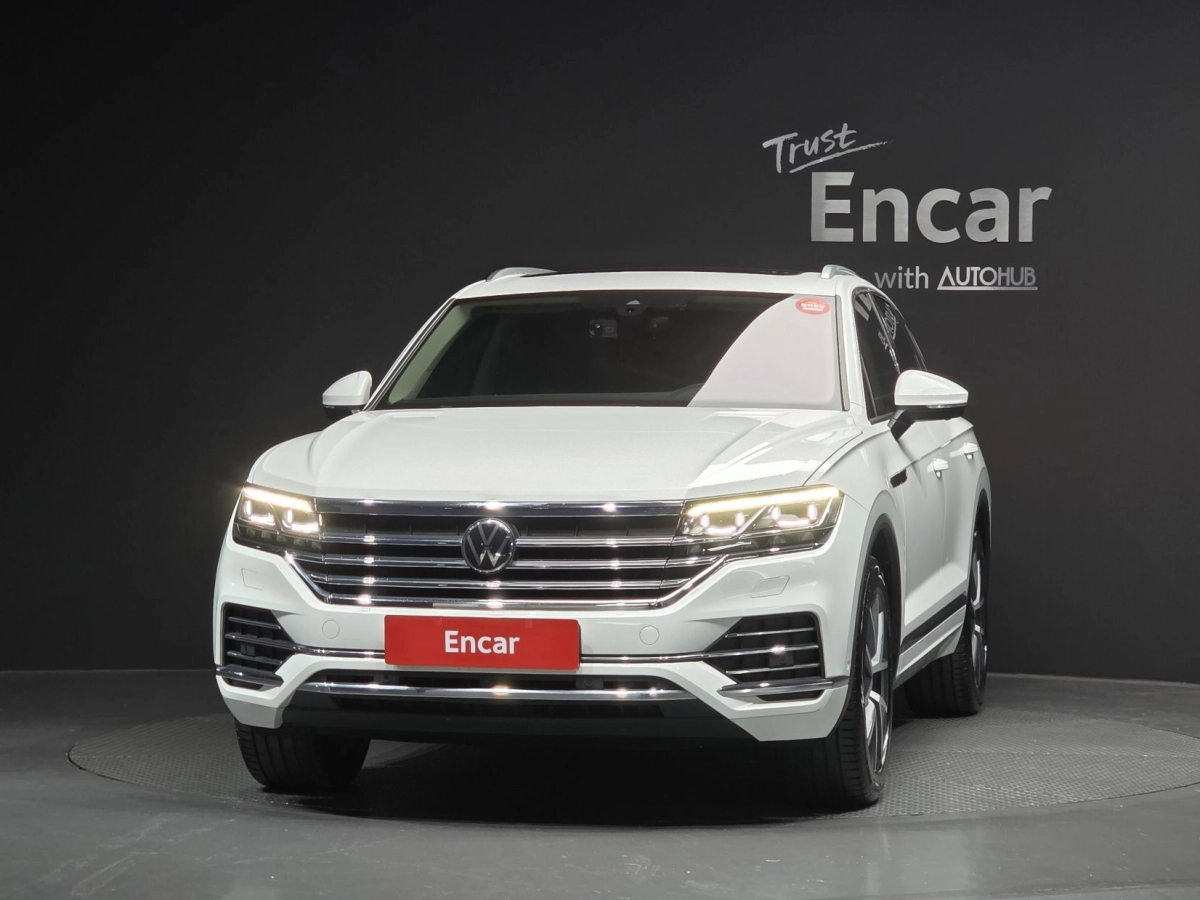 VOLKSWAGEN TOUAREG