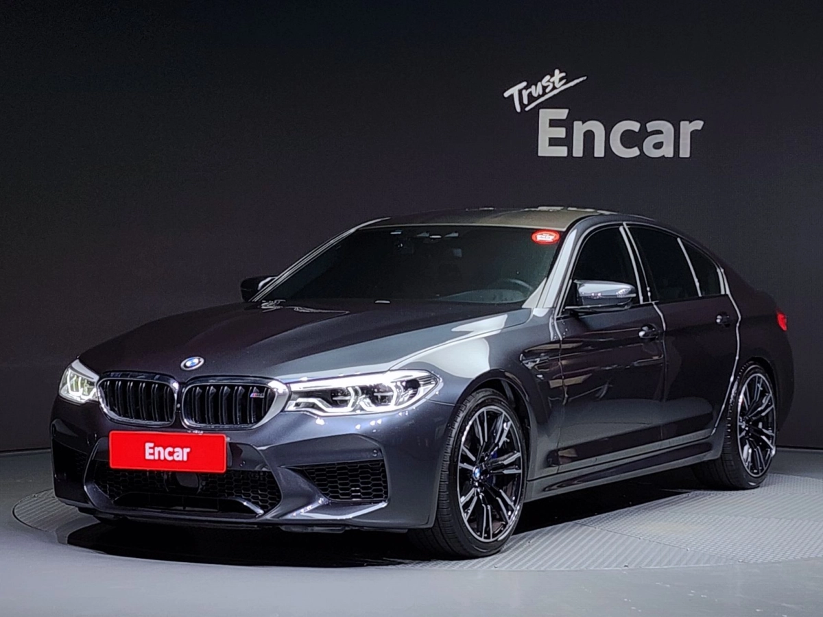 BMW M5 F90 2019