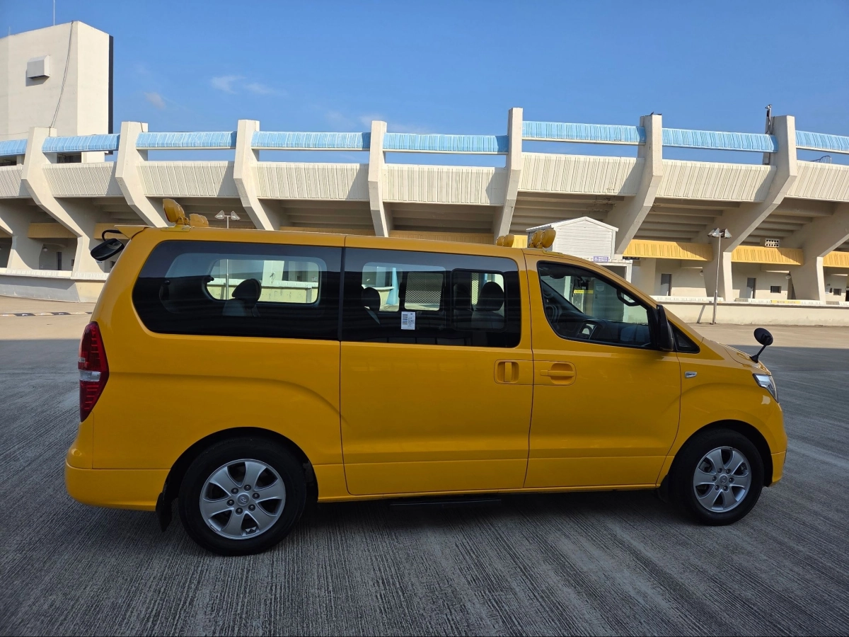 HYUNDAI STAREX GRAND