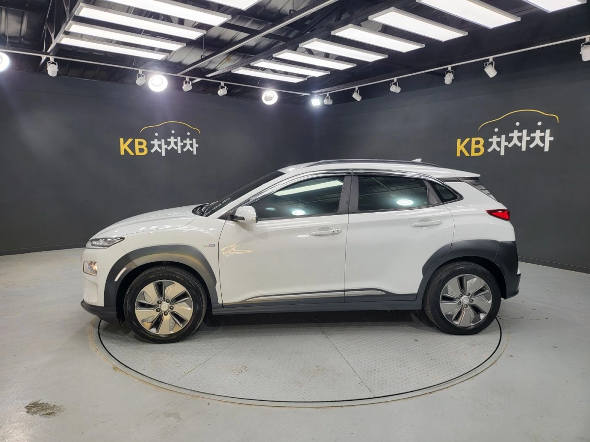 HYUNDAI KONA ELECTRIC