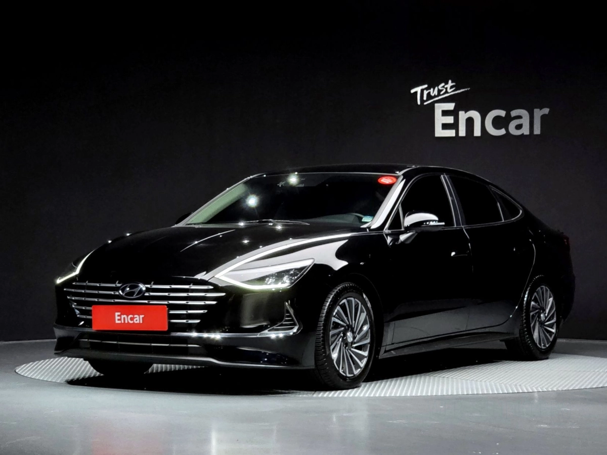 HYUNDAI SONATA HYBRID DN8