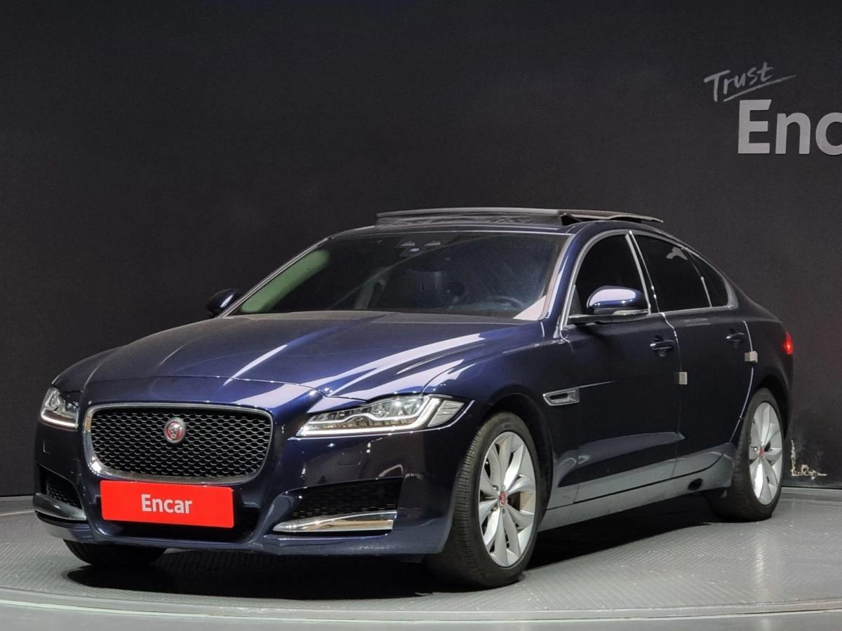 JAGUAR XF X260  2019