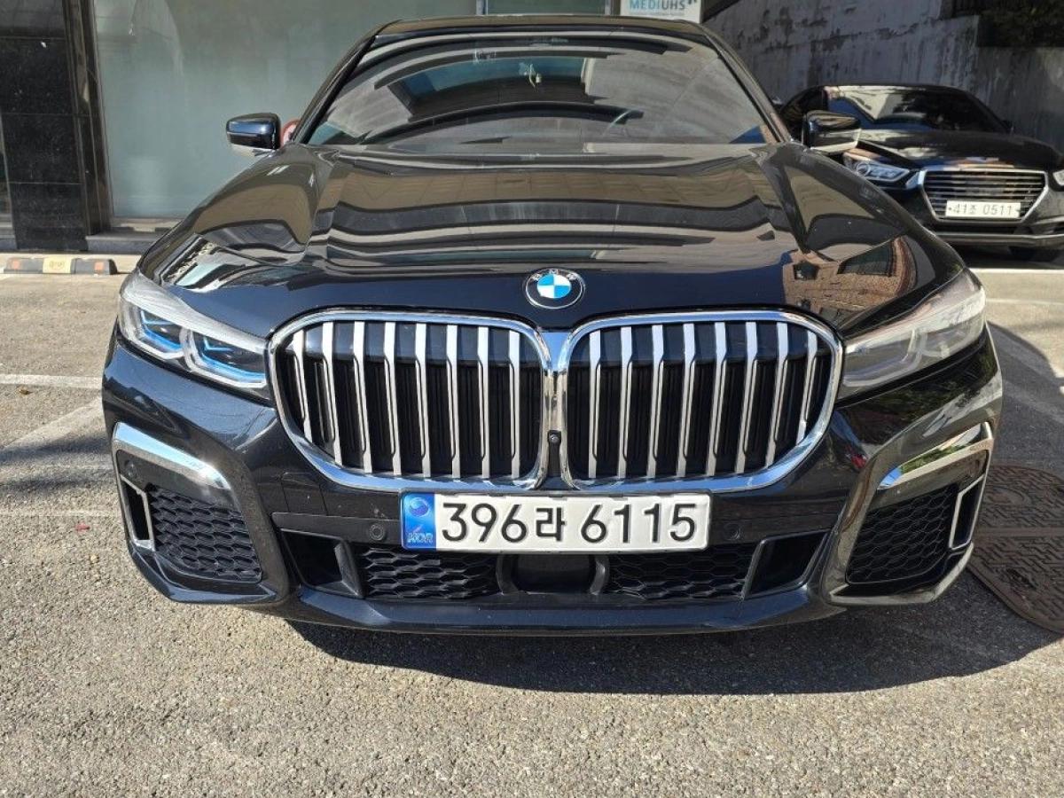 BMW 7-SERIES G11 2022