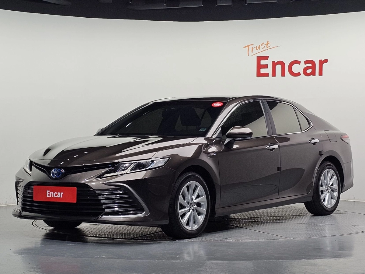 TOYOTA CAMRY XV70 2023