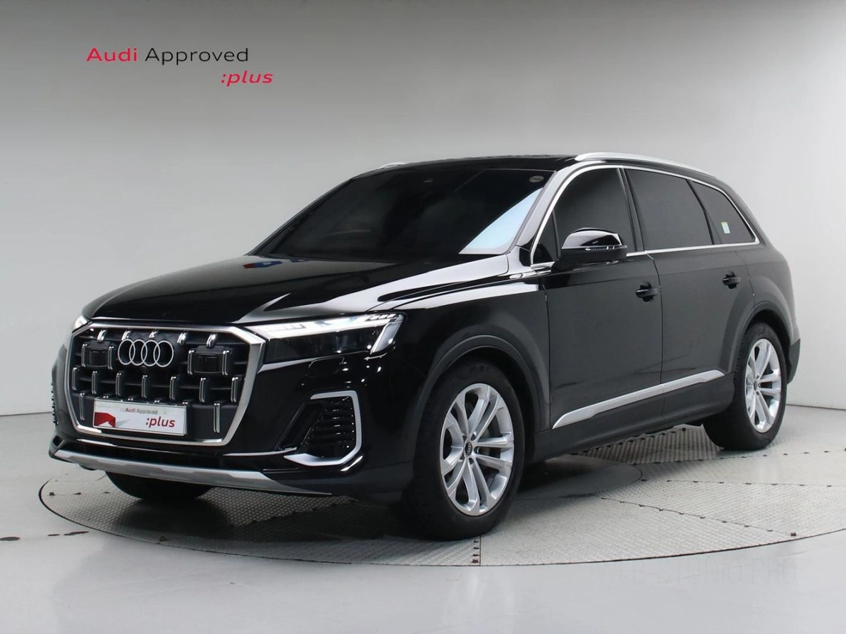 AUDI Q7 4M  2024