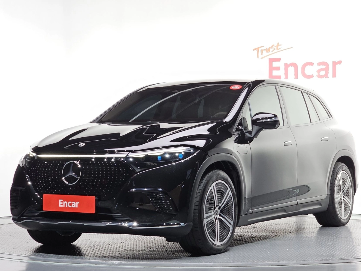 MERCEDES BENZ EQS SUV X296