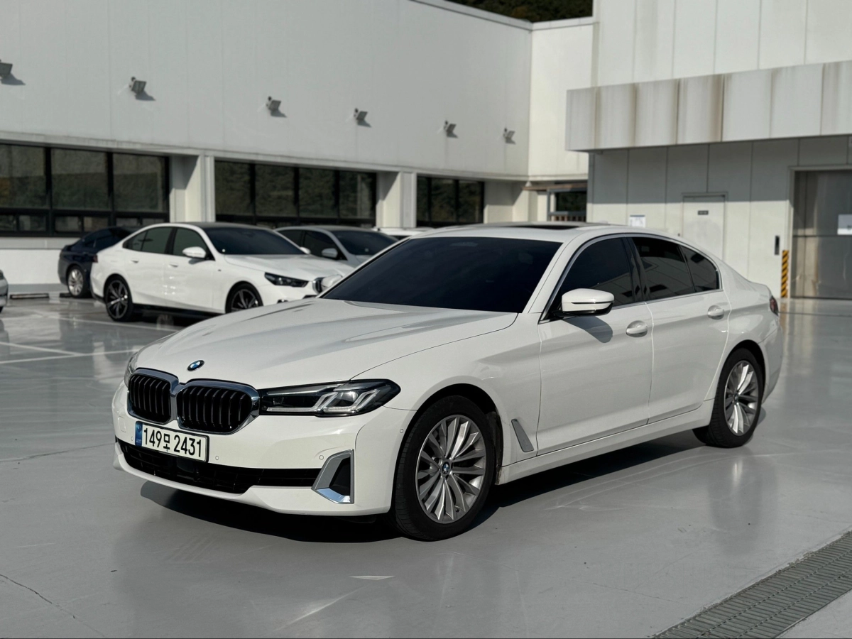 BMW 5-SERIES G30 2020