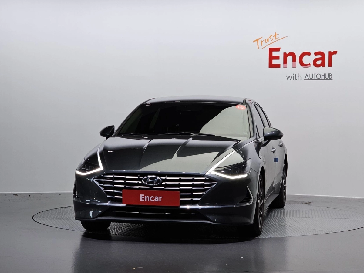 HYUNDAI SONATA HYBRID DN8