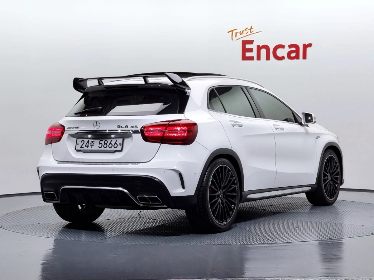 MERCEDES BENZ GLA-CLASS X156