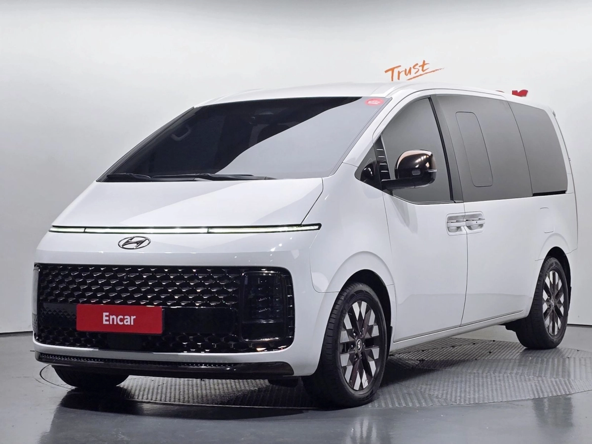 HYUNDAI STARIA 2022