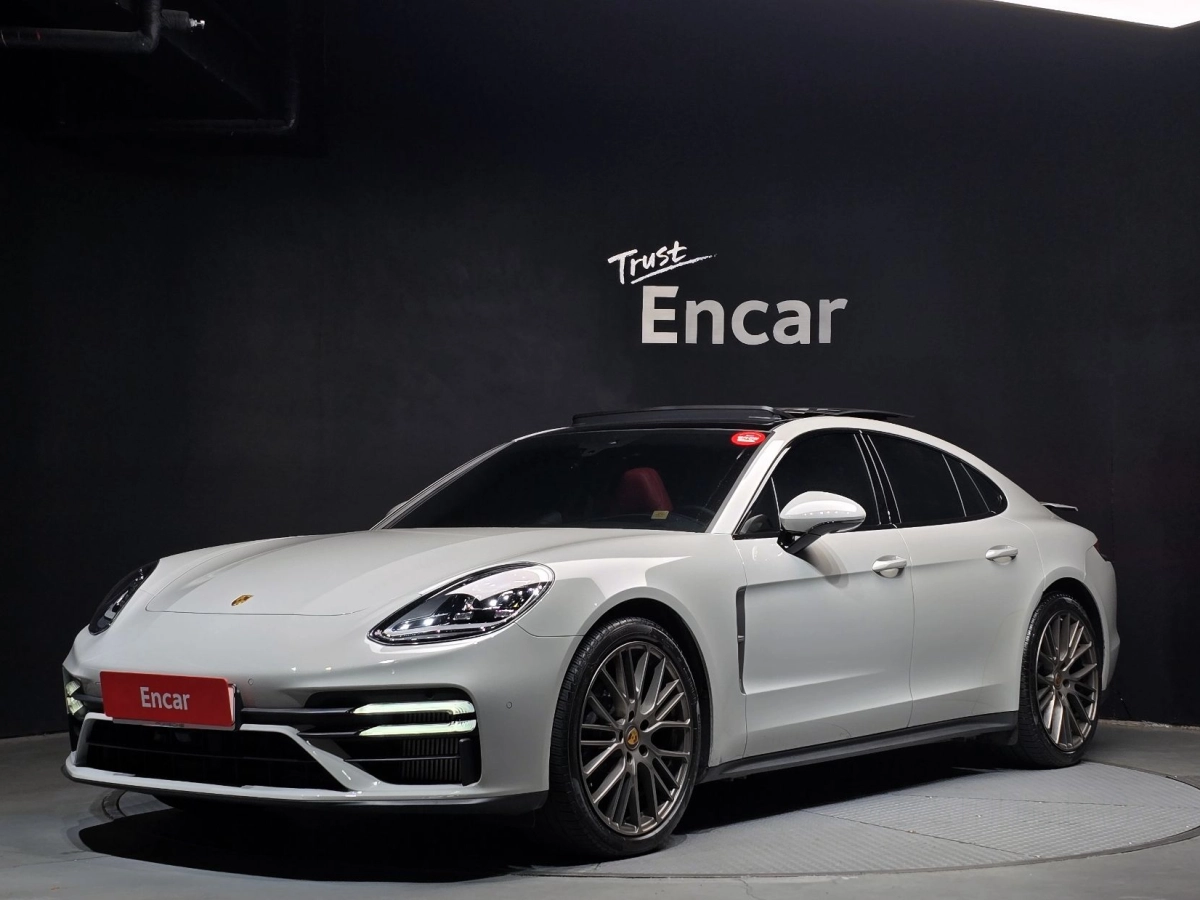 PORSCHE PANAMERA 971  2022