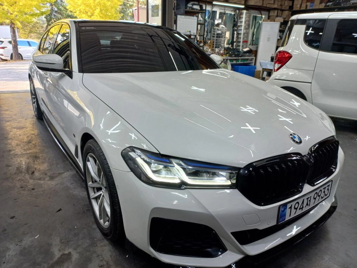 BMW 5-SERIES G30 2020