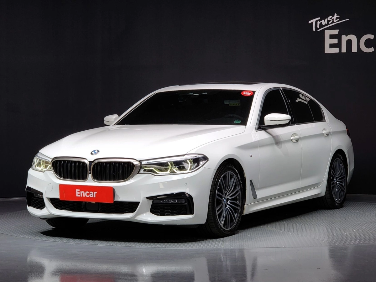 BMW 5-SERIES G30 2020