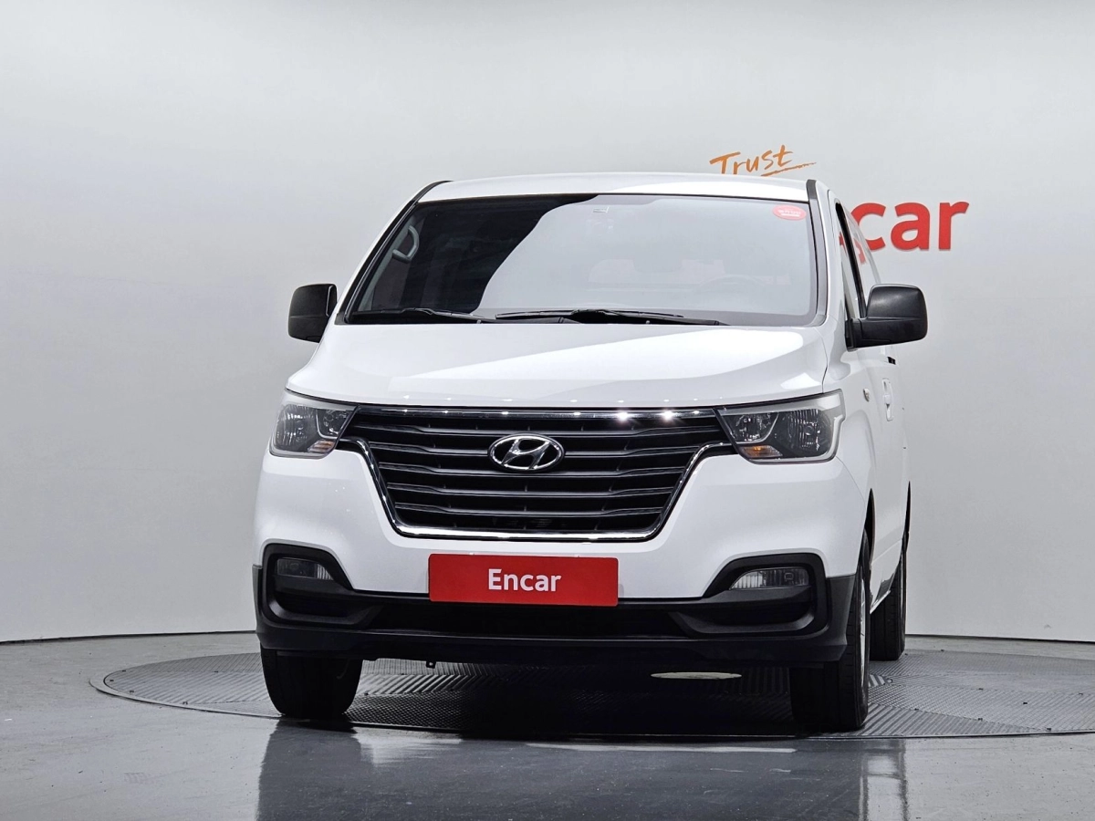 HYUNDAI STAREX GRAND