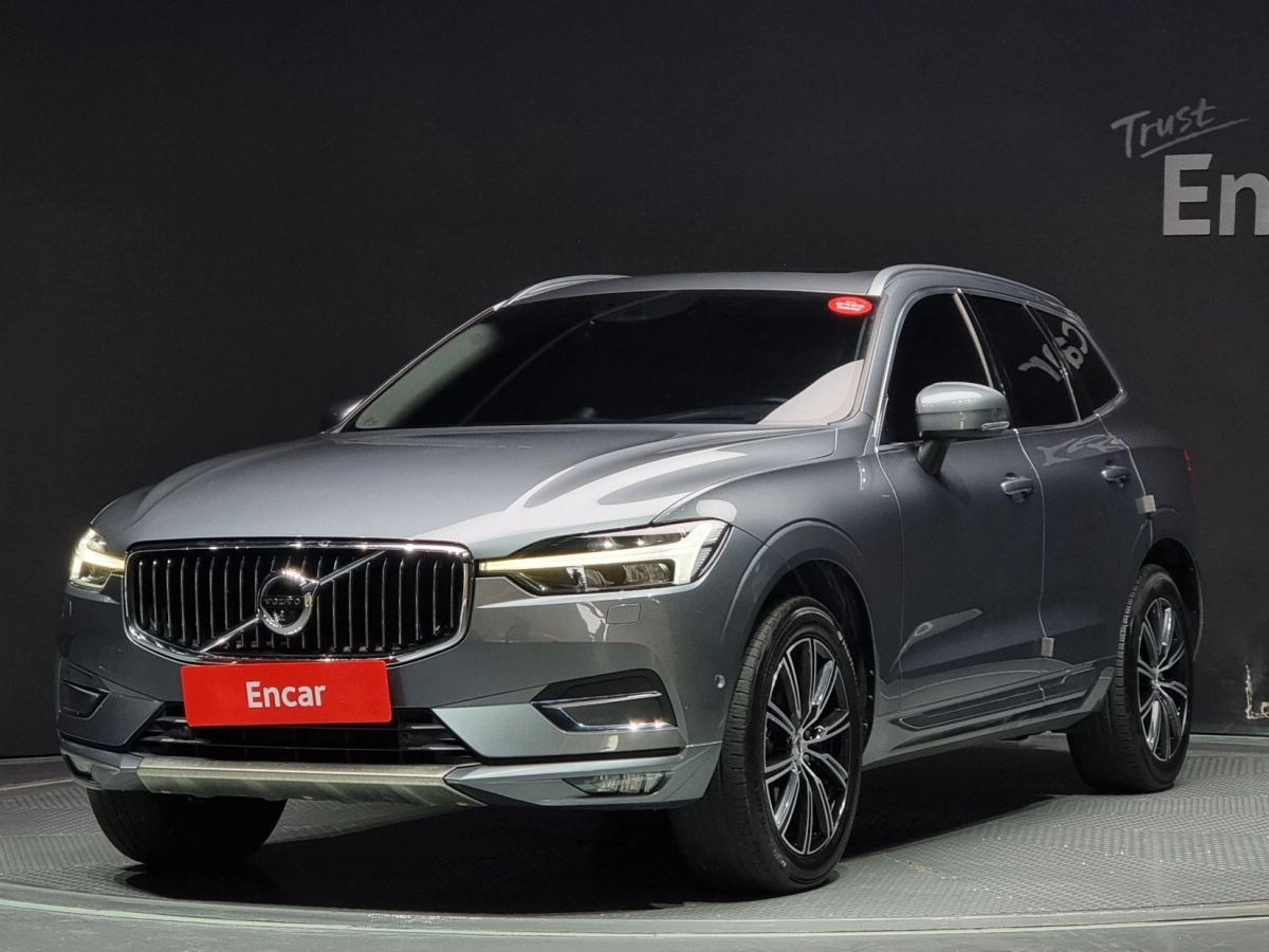 VOLVO XC60  2021