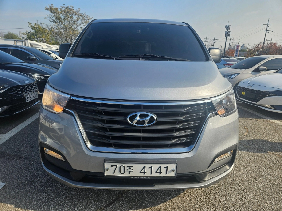 HYUNDAI STAREX GRAND